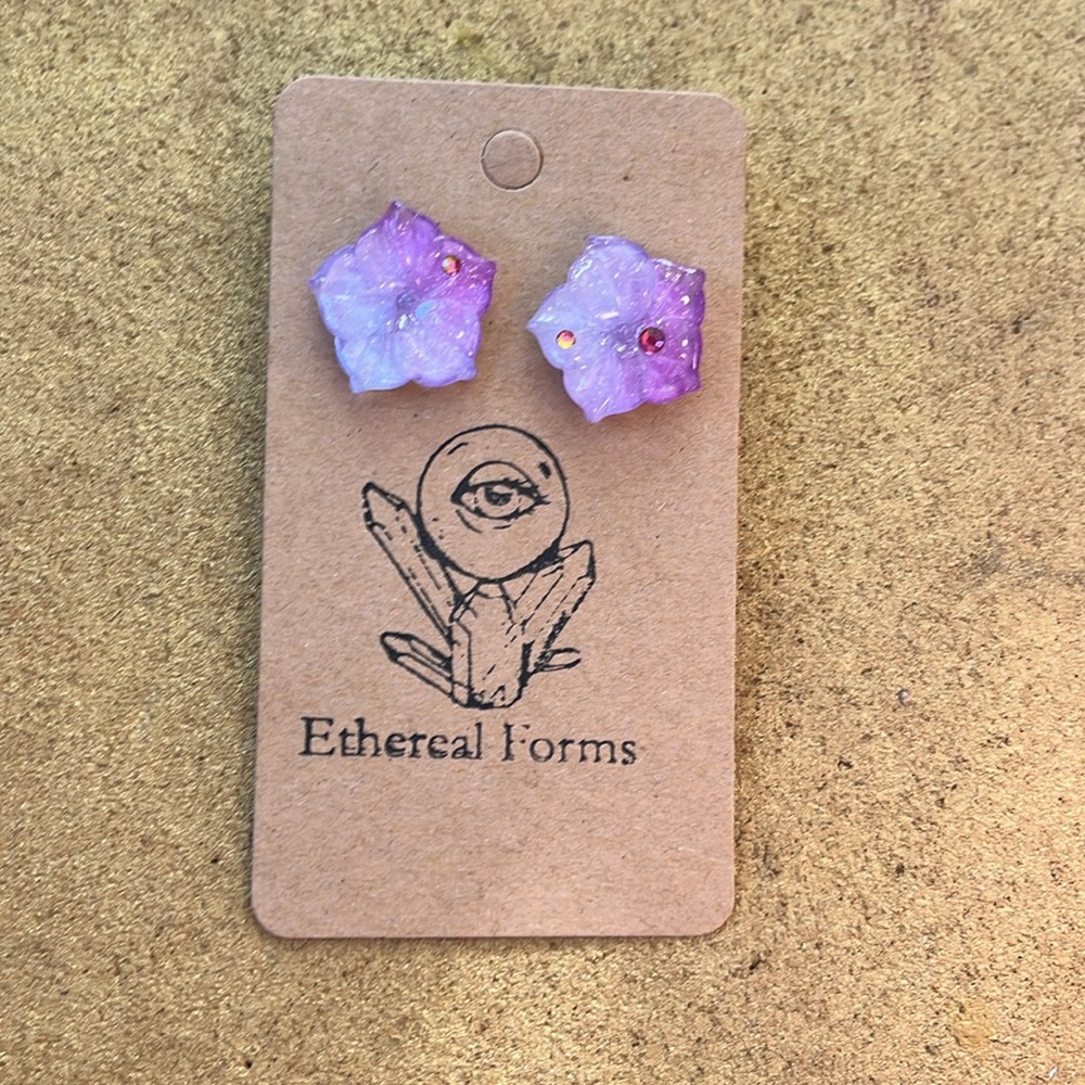 Pink and purple ombré flower post earrings with rhinestones